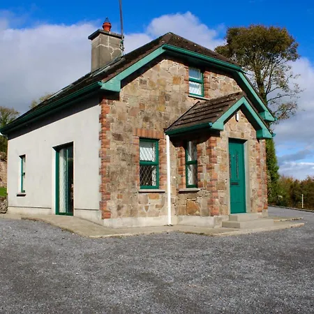 Teach Deburca * Thurles